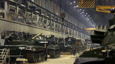 Санкции в действии: в РФ остановил работу единственный завод по сборке танков - autocentre.ua - Сша - Россия - Челябинск