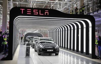 Илон Маск - Tesla открыла новый завод в Германии - autostat.ru - Германия - Сша - Берлин