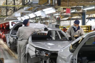 Выпуск легковых автомобилей в феврале 2022 года снизился на 14% - autostat.ru - Ижевск