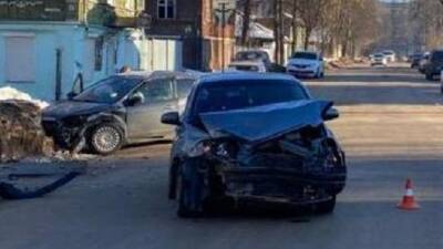 В ДТП в Боровичах пострадала женщина - usedcars.ru - Новгородская обл.