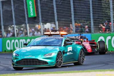 Ферстаппен критикует автомобиль безопасности Aston Martin - f1news.ru - Мельбурн