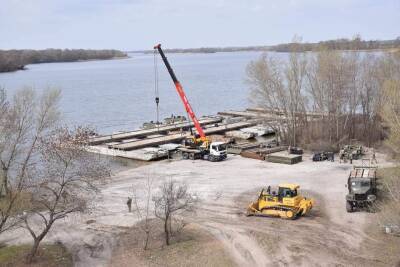 Восстанавливать мосты в Украине помогают автокраны отечественного производства - autocentre.ua - Украина - Киевская обл.