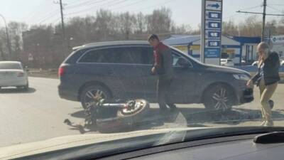 Мотоциклист пострадал в ДТП с автомобилем в Новосибирске - usedcars.ru - Новосибирск - район Октябрьский, Новосибирск