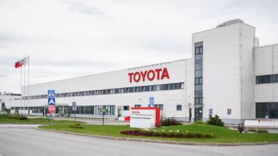 Фирмы Toyota и Nissan не смогут вернуться в Россию в апреле - usedcars.ru - Россия - Санкт-Петербург
