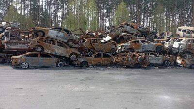 Кладбище уничтоженных авто в Ирпене: фото - auto.24tv.ua