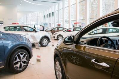 Продажи новых автомобилей в марте 2022 года упали на 63% - autostat.ru - Россия