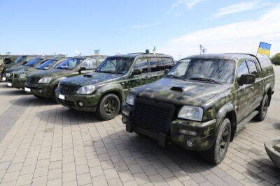 В Днепре военным передали 22 автомобиля от благотворительного фонда - autocentre.ua - Украина - Испания - Италия - Голландия - Львов - Польша - Бельгия