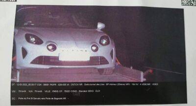 Владелец Alpine получил штраф за превышение скорости двигаясь на ... эвакуаторе - autocentre.ua - Париж
