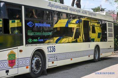 Запорожский госпиталь пополнился уникальным санитарным автобусом - autocentre.ua - Запорожье