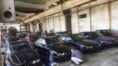 В Болгарии нашли склад совершенно новых BMW E34 5-Series - auto.24tv.ua - Болгария - Благоевград
