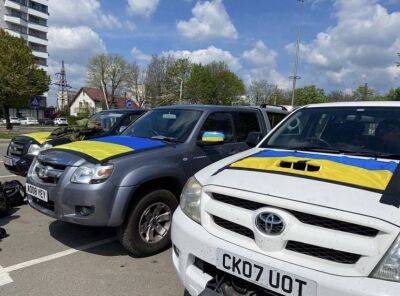 Джереми Кларксон - Экс-ведущий Top Gear отправил в Украину мощные пикапы (фото) - autocentre.ua - Украина