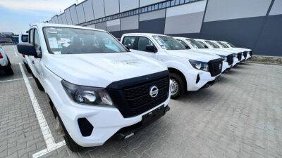 Тарас Чмут - ВСУ получили новые пикапы Nissan Navara - autonews.autoua.net