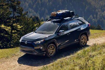 Кроссовер Toyota RAV4 обрёл новую «внедорожную» версию: не только декор - kolesa.ru