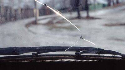 Может ли полицейский оштрафовать водителя за трещину на лобовом стекле - auto.24tv.ua