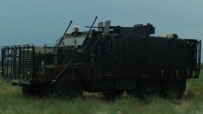 Украинские морпехи показали броневики Mastiff в действии - auto.24tv.ua - Украина