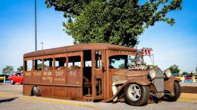 Посмотрите на рет-род на базе школьного автобуса Wayne Ford 1927 года - autocentre.ua - state Texas - штат Арканзас - county Wayne