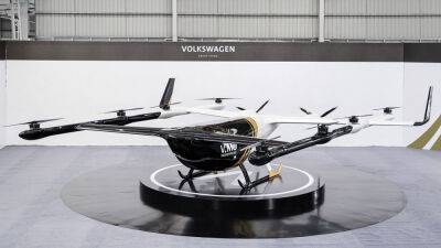 Volkswagen показал прототип пилотируемого летательного аппарата V.MO для зажиточных пользователей - autonews.autoua.net