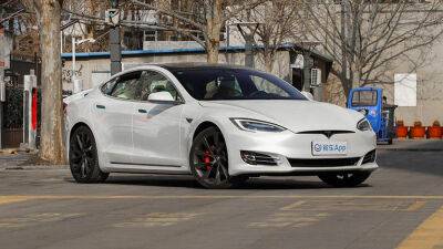 Tesla начала ограничивать дальность пробега Model S - autocentre.ua - Сша