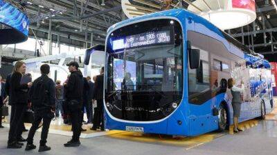 В Екатеринбурге представлен новый электробус «Синара-6253» - usedcars.ru - Россия - Екатеринбург
