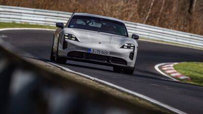Porsche Taycan установил новый рекорд Нюрбургринга (видео) - autocentre.ua