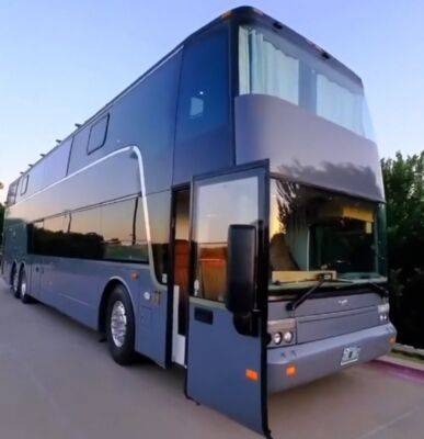 Представлен самый роскошный двухэтажный автобус Van Hool (видео) - autocentre.ua - Сша