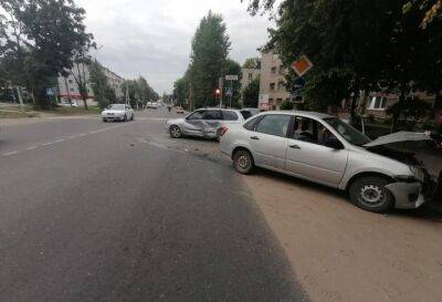 В Торжке в ДТП с тремя машинами пострадал один из водителей - afanasy.biz - Тверская обл.
