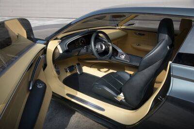 Genesis рассекретил интерьер X Speedium Coupe: асимметричный салон ориентирован на водителя - kolesa.ru - Сша - Нью-Йорк