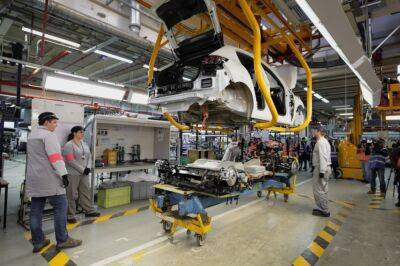 Что происходит за кулисами производства электрифицированных автомобилей Peugeot - autocentre.ua - Франция - Испания - Словакия
