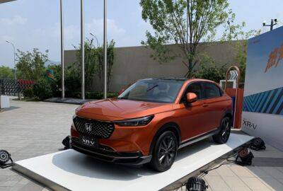 Honda представила новый бюджетный кроссовер XR-V - autostat.ru - Китай - Япония