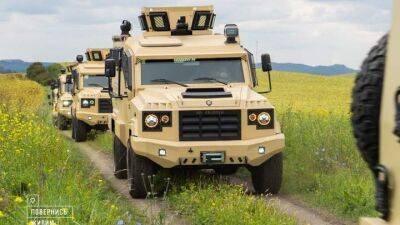 Тарас Чмут - Морпехам, которые обороняли Мариуполь, волонтеры передали 11 бронемашин на базе Toyota - auto.24tv.ua - Украина - Сша - Мариуполь