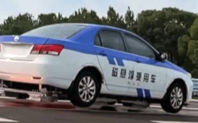 В Китае сделали парящий над дорогой автомобиль — видео - zr.ru - Китай