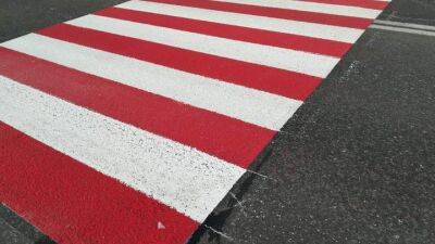 Как определить пешеходный переход: по зебре или знаку? - auto.24tv.ua