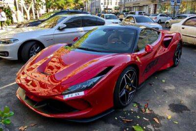 В Украине замечен суперкар Ferrari стоимостью 300 000 долларов (фото) - autocentre.ua - Киев - Украина - Одесса