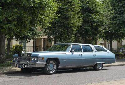 Элвис Пресли - На продажу выставлен универсал Cadillac Castillian Fleetwood Estate 1976 года - autocentre.ua - Сша