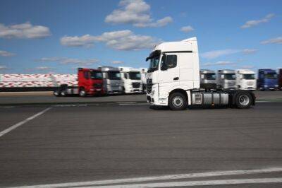 В августе новых грузовых автомобилей было куплено на 7% больше, чем в июле - autostat.ru