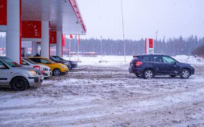Без вины виноватые: водители заправились дизелем вместо бензина - zr.ru - Сша - штат Массачусетс