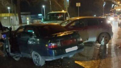 В ДТП в Керчи пострадали четверо, в том числе подросток и двое детей - usedcars.ru - республика Крым - Керчь