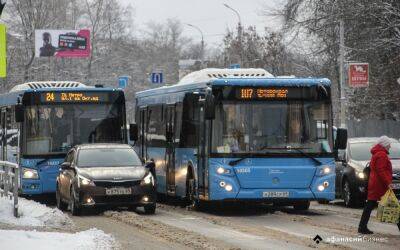 Следователи выясняют, почему в тверских автобусах не убирают снег и лед на входе - afanasy.biz - Россия - Тверь - Тверская обл.