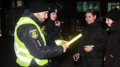 Пешеходов начали штрафовать за отсутствие фликеров - auto.24tv.ua