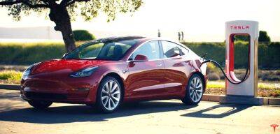 Аналитика: подержанные Tesla дешевеют быстрее других автомобилей - autocentre.ua - Украина - Сша