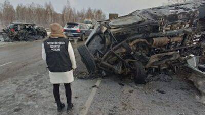 В страшном ДТП с машиной скорой помощи в Новосибирской области погибли четыре человека, трое пострадали - usedcars.ru - Россия - Новосибирская обл.