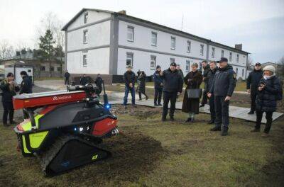 Анка Фельдгузен - Mercedes Benz Atego - Украинские спасатели получили уникальный тактический робот Wolf - autocentre.ua - Украина - Германия