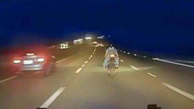 Полицейские преследовали мотоциклиста на скорости 225 км/ч: видео - auto.24tv.ua - Сша - штат Арканзас
