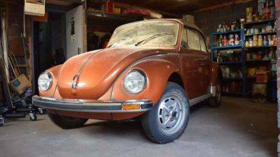 В Великобритании найден 44-летний Volkswagen Beetle с нулевым пробегом (фото) - autocentre.ua - Англия