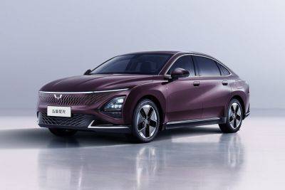 GM и SAIC готовятся вывести на рынок конкурента Hyundai Sonata - kolesa.ru - Китай