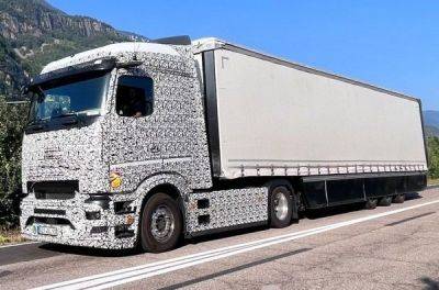 Електровантажівка Mercedes з 40 тоннами проїхала 1000 км з однією зупинкою для підзарядки - news.infocar.ua - Німеччина - Італія - Mercedes-Benz