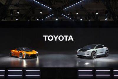 Toyota рассекретила предвестников новых кроссовера и спорткара - kolesa.ru - Япония