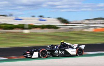 Митч Эванс - Робин Фряйнс - Формула E: Jaguar по-прежнему быстрее всех на тестах - f1news.ru - Япония - Новая Зеландия