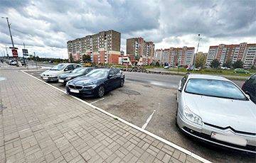 «Не успел полирнуть и каско оформить»: BMW получил подлый удар на стоянке - charter97.org - Белоруссия