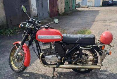 В Украине нашли редкий экземпляр мотоцикла Jawa (фото) - autocentre.ua - Украина